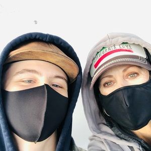 Meet your Posher, Robin